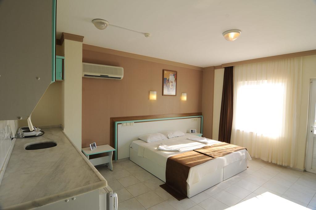 Altinbas Apart Hotel Kuşadası Ngoại thất bức ảnh