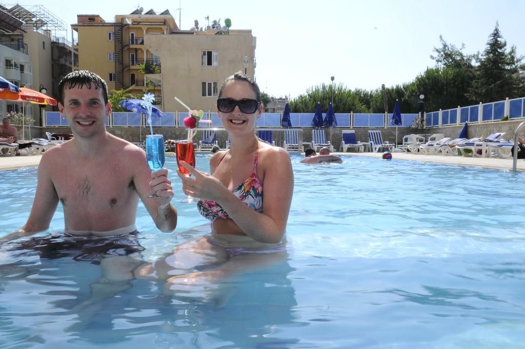 Altinbas Apart Hotel Kuşadası Phòng bức ảnh